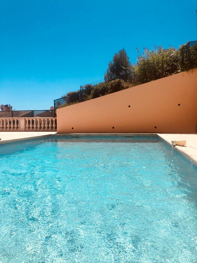 Mon Appart Avec Terrasse Et Piscine Roquebrune-Cap-Martin Luaran gambar